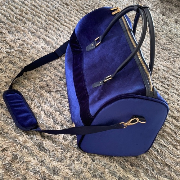 Handbags - 💙Large Luxury Weekend Duffle Bag💙